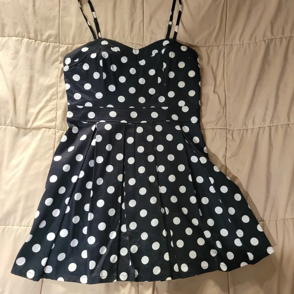 Marilyn Monroe Black and White Polka Dot Mini Dress - Picture 1 of 2